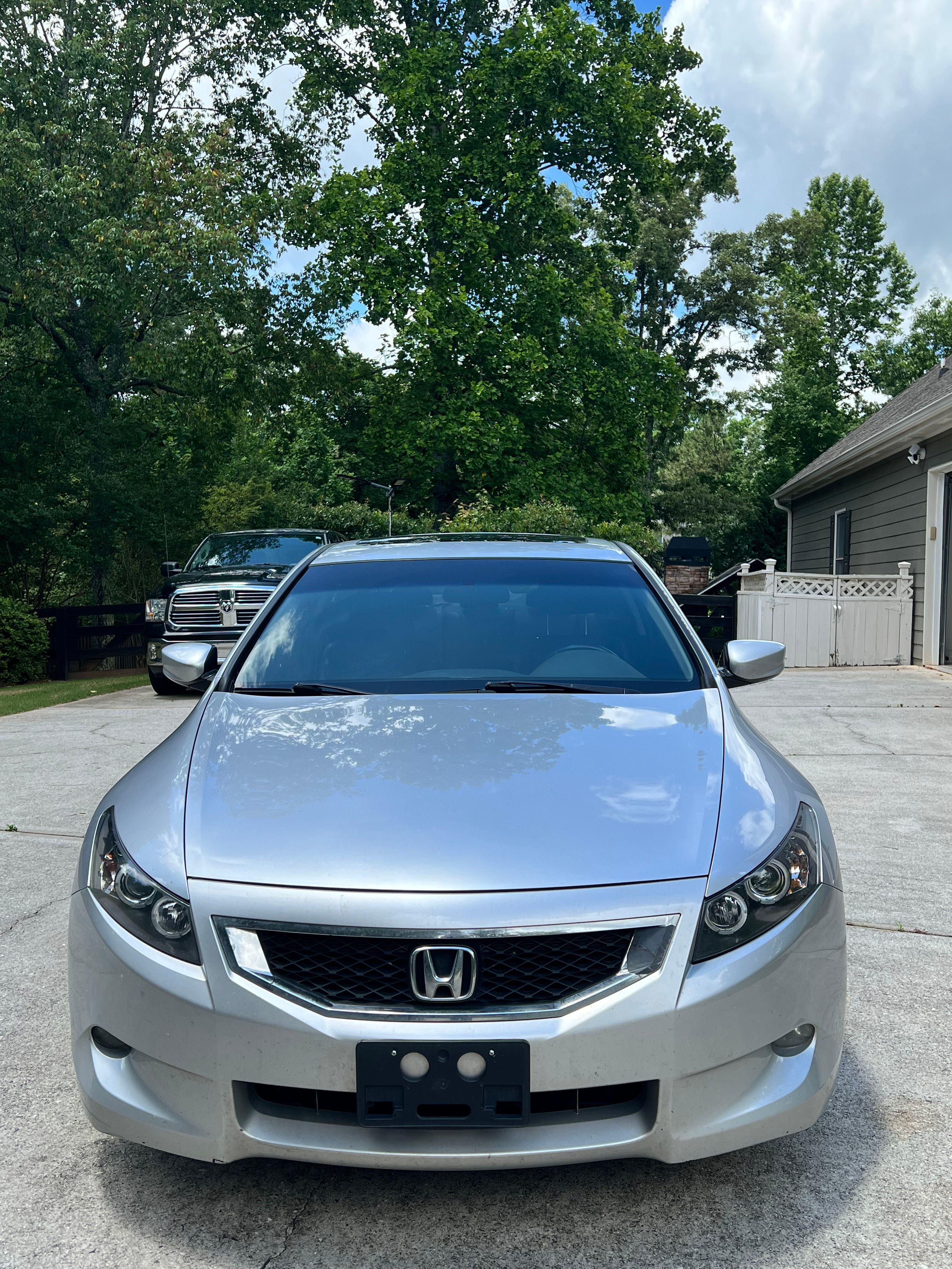 Used 2009 Honda Accord EX-L image 1