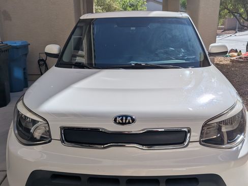 Used 2015 Kia Soul image 11