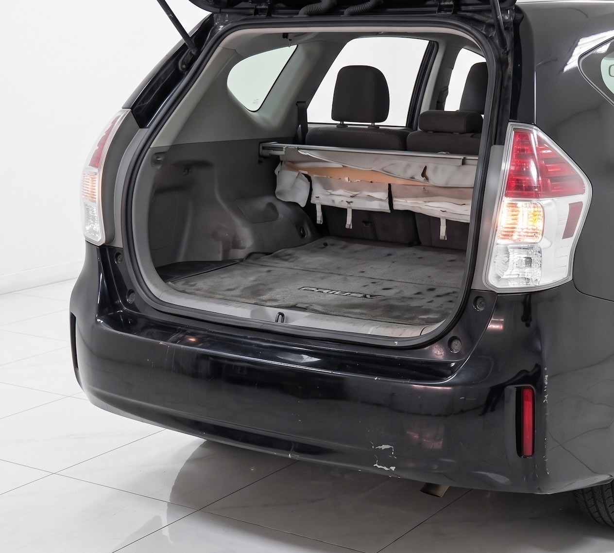 Used 2015 Toyota Prius V Two FWD image 10