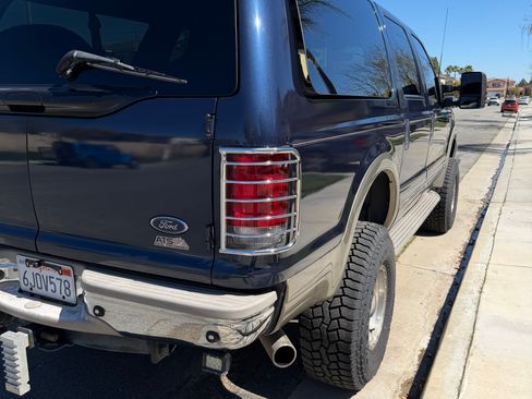 Used 2002 Ford Excursion Limited image 12