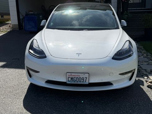 Used 2021 Tesla Model 3 Long Range AWD/4WD image 2