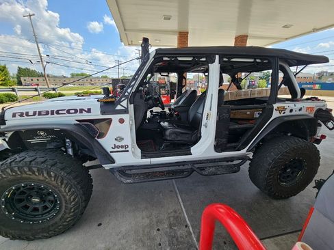 Used 2021 Jeep Wrangler Unlimited Rubicon image 8