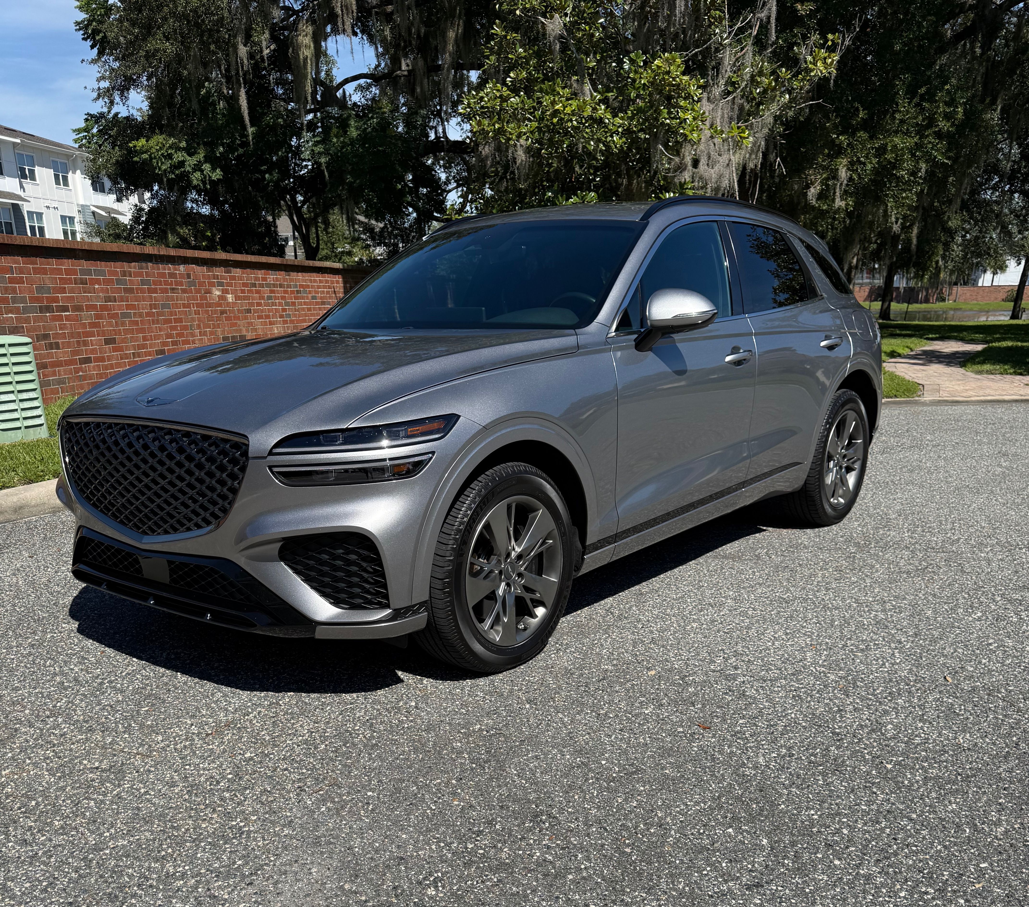 Used 2022 Genesis GV70 3.5T Sport AWD/4WD image 2