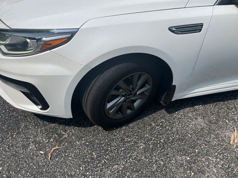 Used 2019 Kia Optima LX image 5