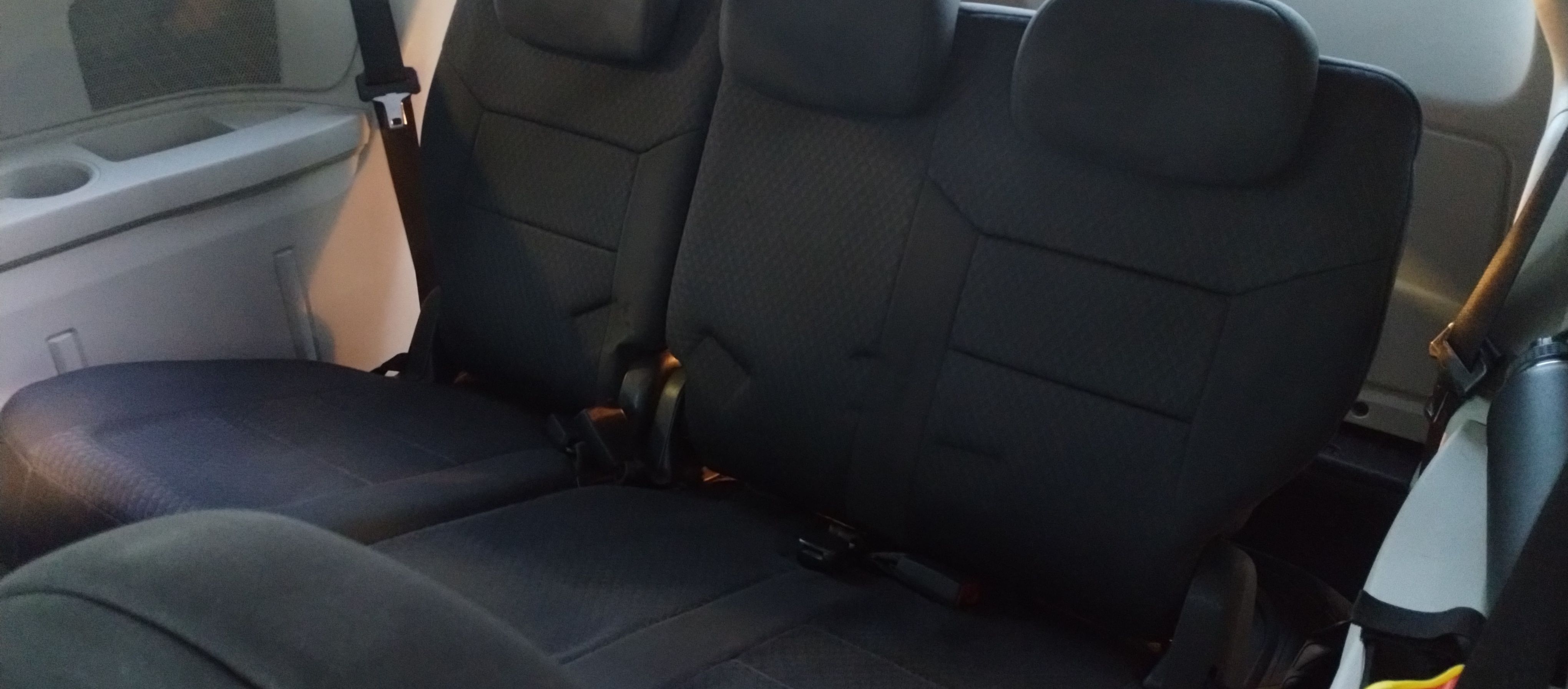 Used 2010 Dodge Grand Caravan Crew FWD image 20