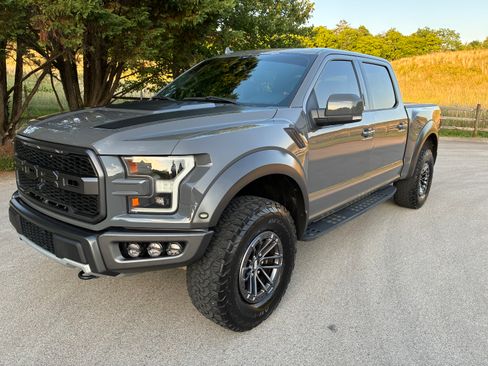 Used 2020 Ford F150 Raptor w/ Equipment Group 802A Luxury AWD/4WD image 2