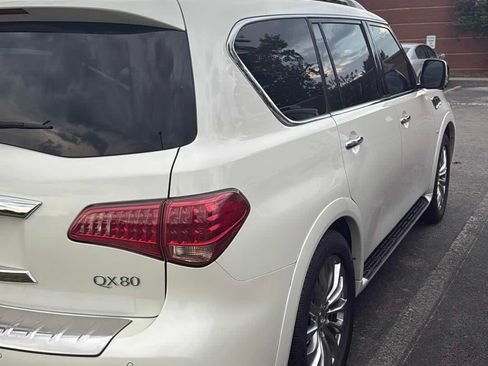 Used 2017 INFINITI QX80 4WD w/ Driver Assistance Package image 8