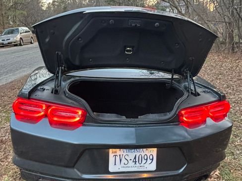 Used 2019 Chevrolet Camaro LT image 13