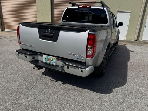 Used 2017 Nissan Frontier PRO-4X w/ Pro-4x Luxury Package image 6