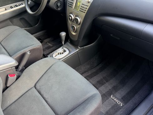 Used 2010 Toyota Yaris Sedan image 10