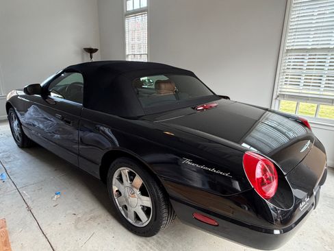 Used 2003 Ford Thunderbird image 14