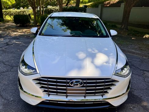 Used 2021 Hyundai Sonata SEL FWD image 2