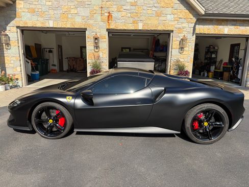 Used 2023 Ferrari 296 GTS RWD image 5