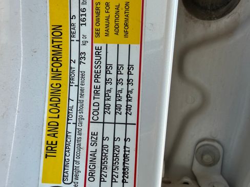 Used 2018 GMC Yukon SLT w/ Open Road Package image 26