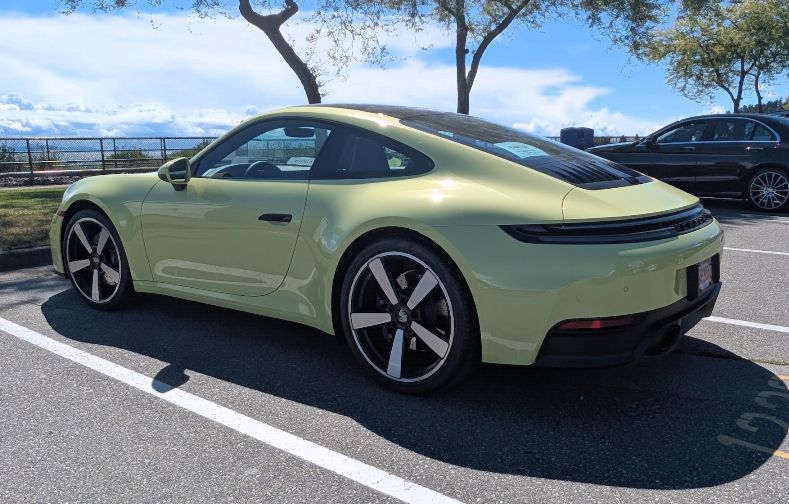 Used 2025 Porsche 911 Carrera RWD image 2
