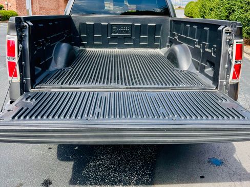 Used 2011 Ford F150 XLT w/ XLT Convenience Pkg RWD image 5