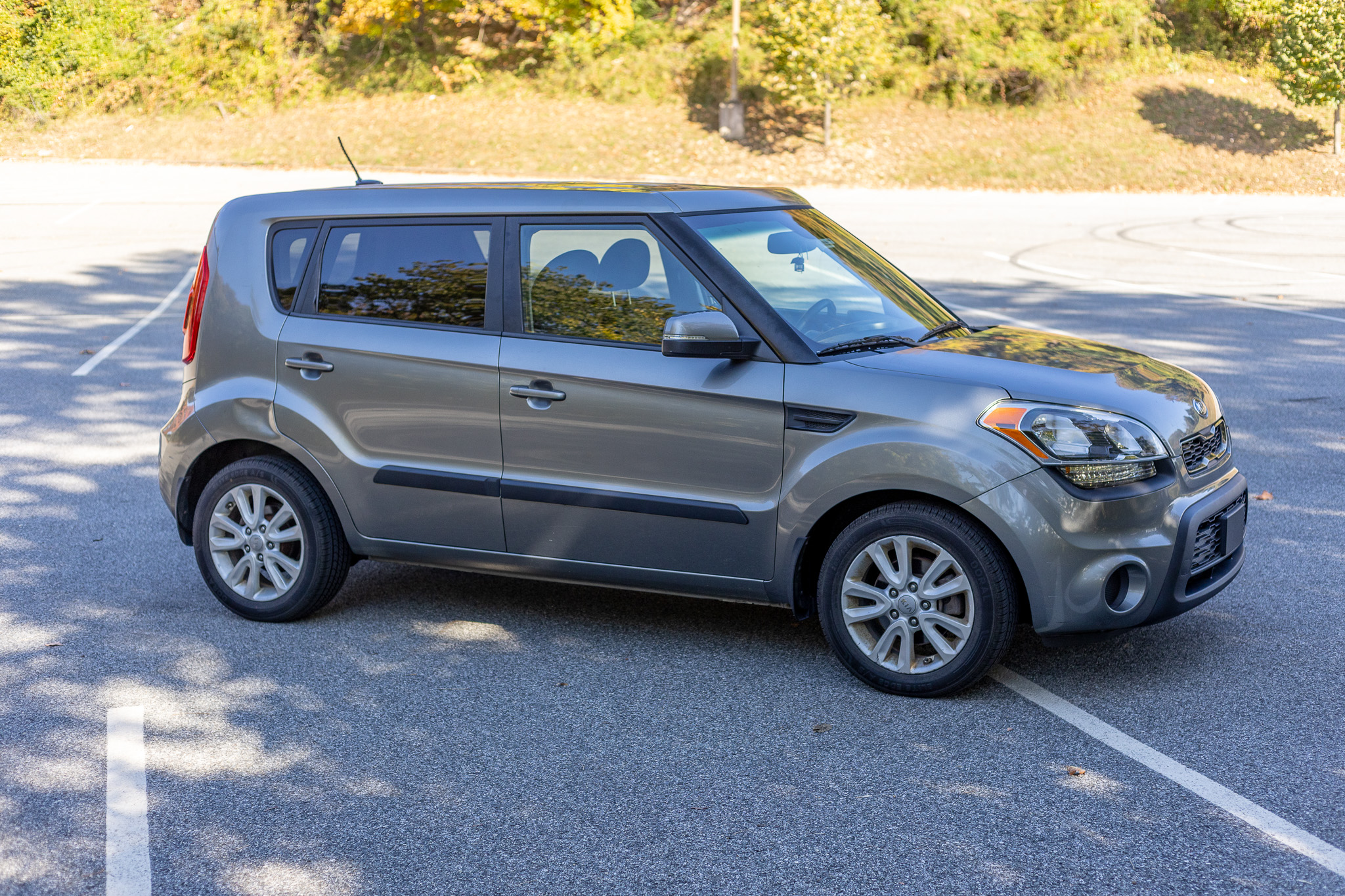 Used 2013 Kia Soul + w/ Audio Pkg FWD image 1