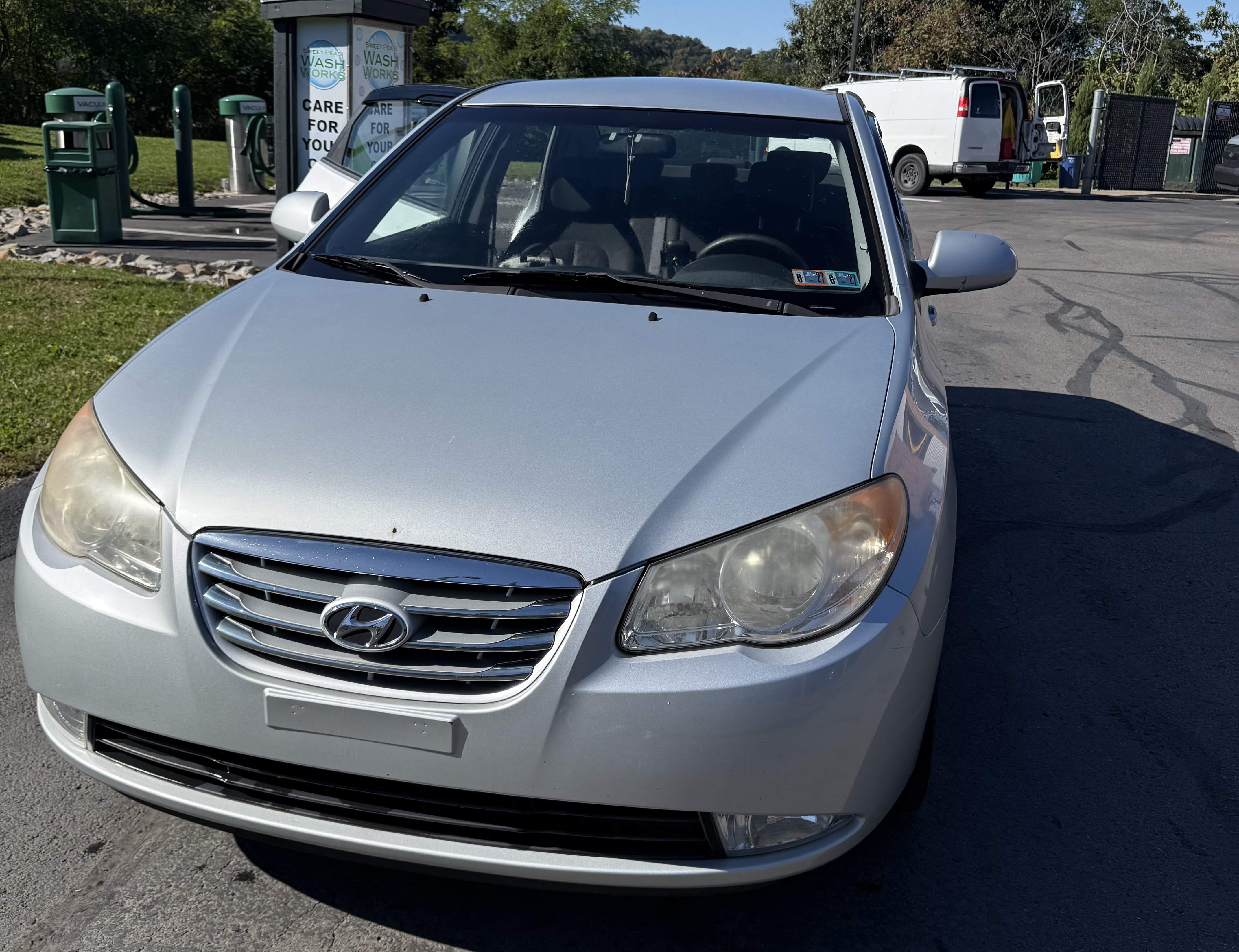 Used 2010 Hyundai Elantra SE FWD image 1