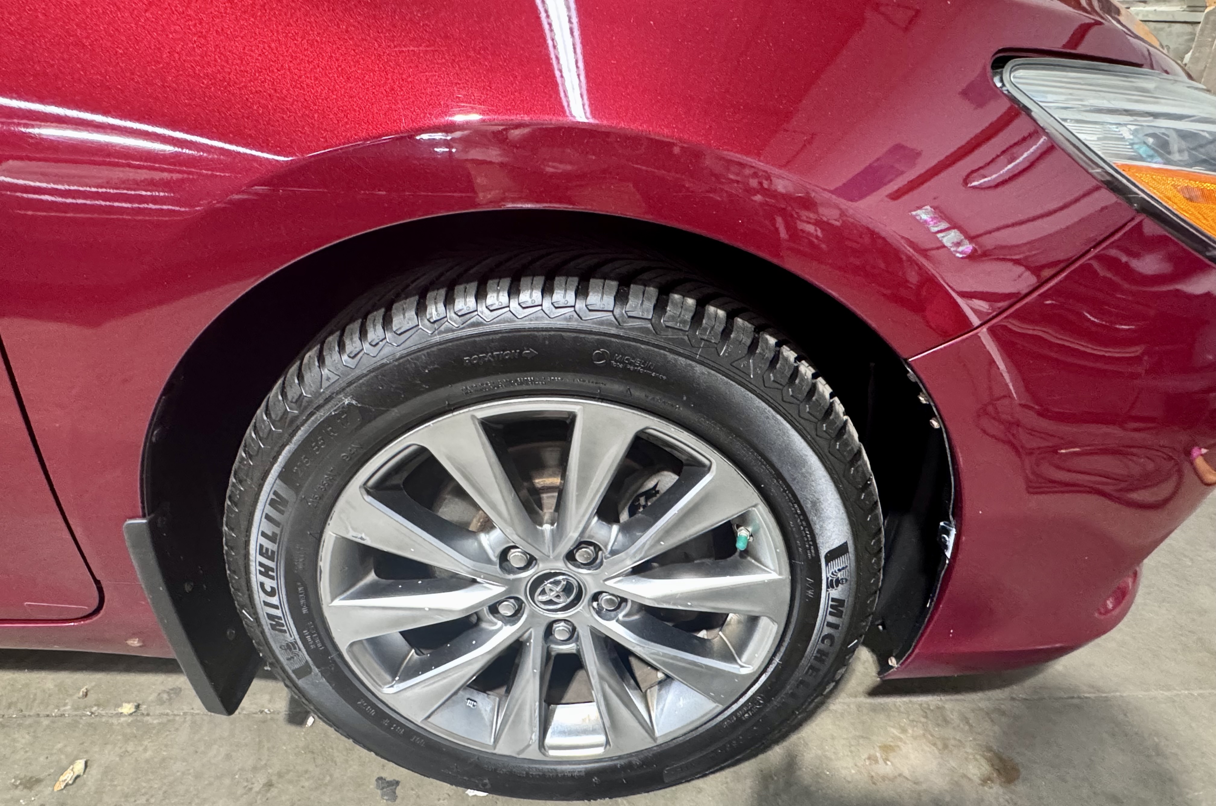 Used 2016 Toyota Camry XLE w/ Protection Package (Q2) FWD image 15