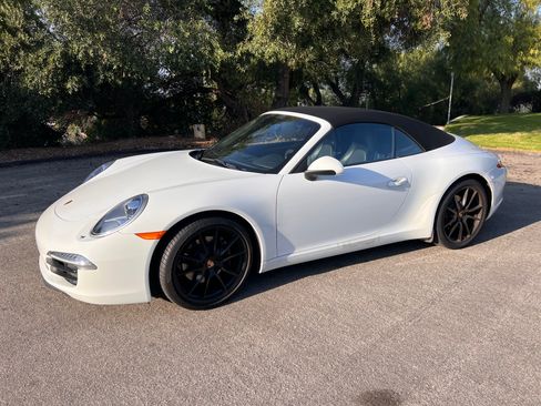 Used 2013 Porsche 911 Carrera image 1