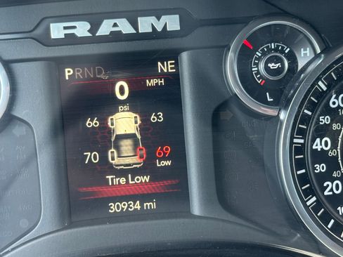 Used 2021 RAM 2500 Tradesman AWD/4WD image 12