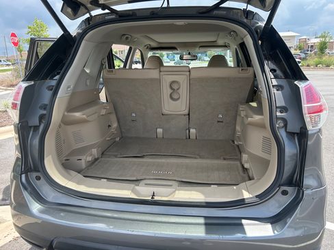 Used 2015 Nissan Rogue SL w/ SL Premium Package FWD image 12