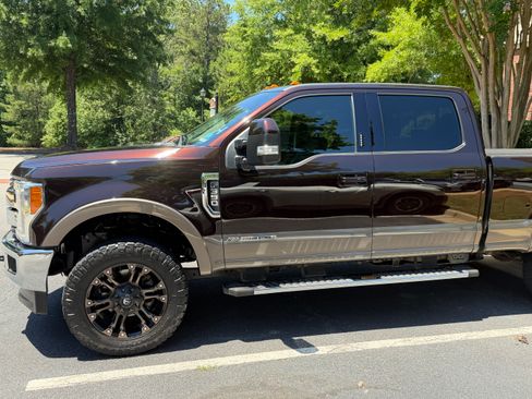 Used 2019 Ford F350 Lariat w/ Lariat Ultimate Package AWD/4WD image 17