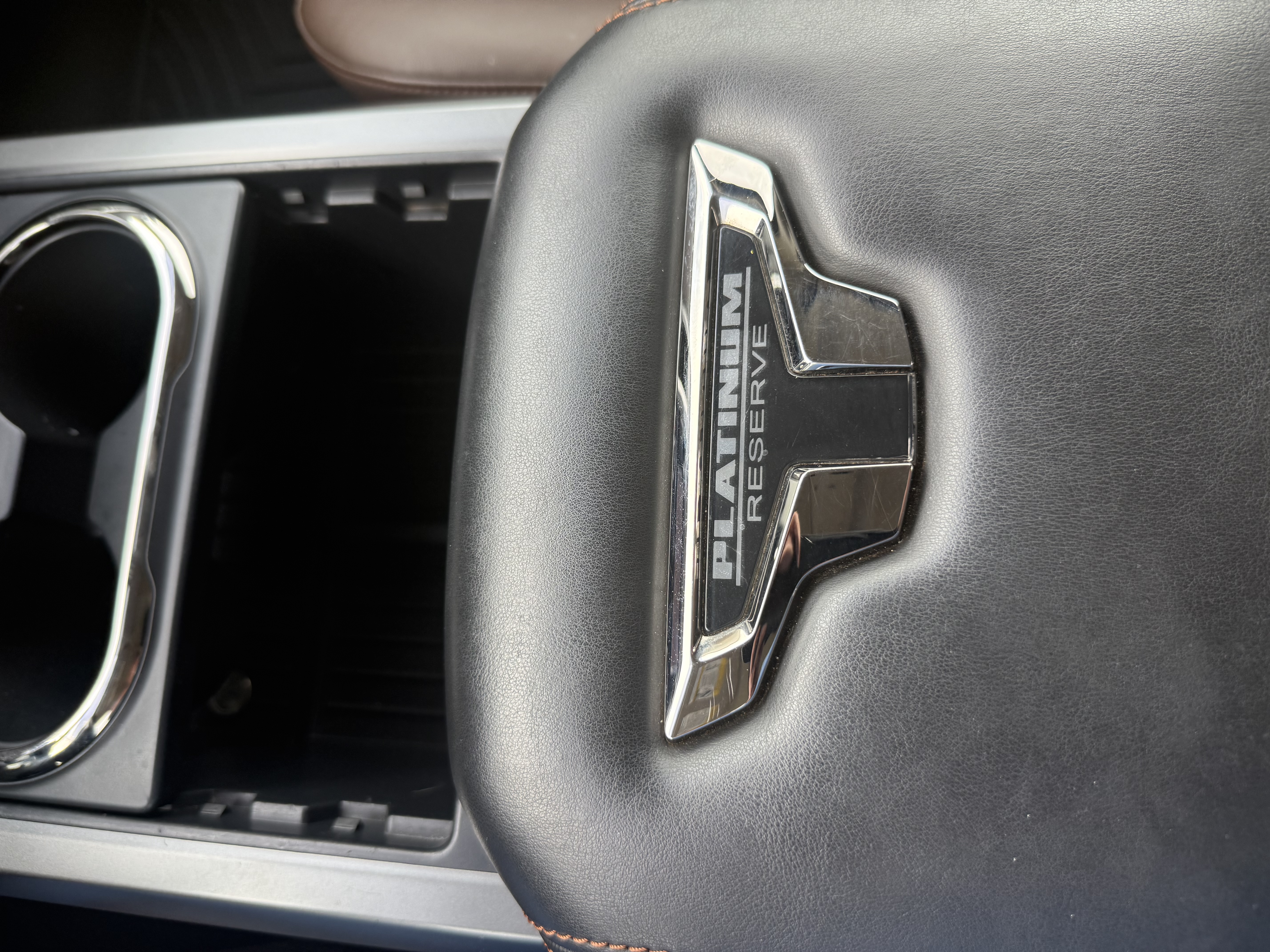 Used 2019 Nissan Titan Platinum Reserve w/ Platinum Utility Package AWD/4WD image 12