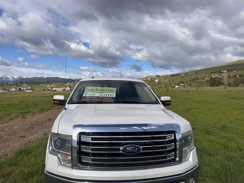 Used 2014 Ford F150 Lariat w/ Equipment Group 502A Luxury AWD/4WD image 2