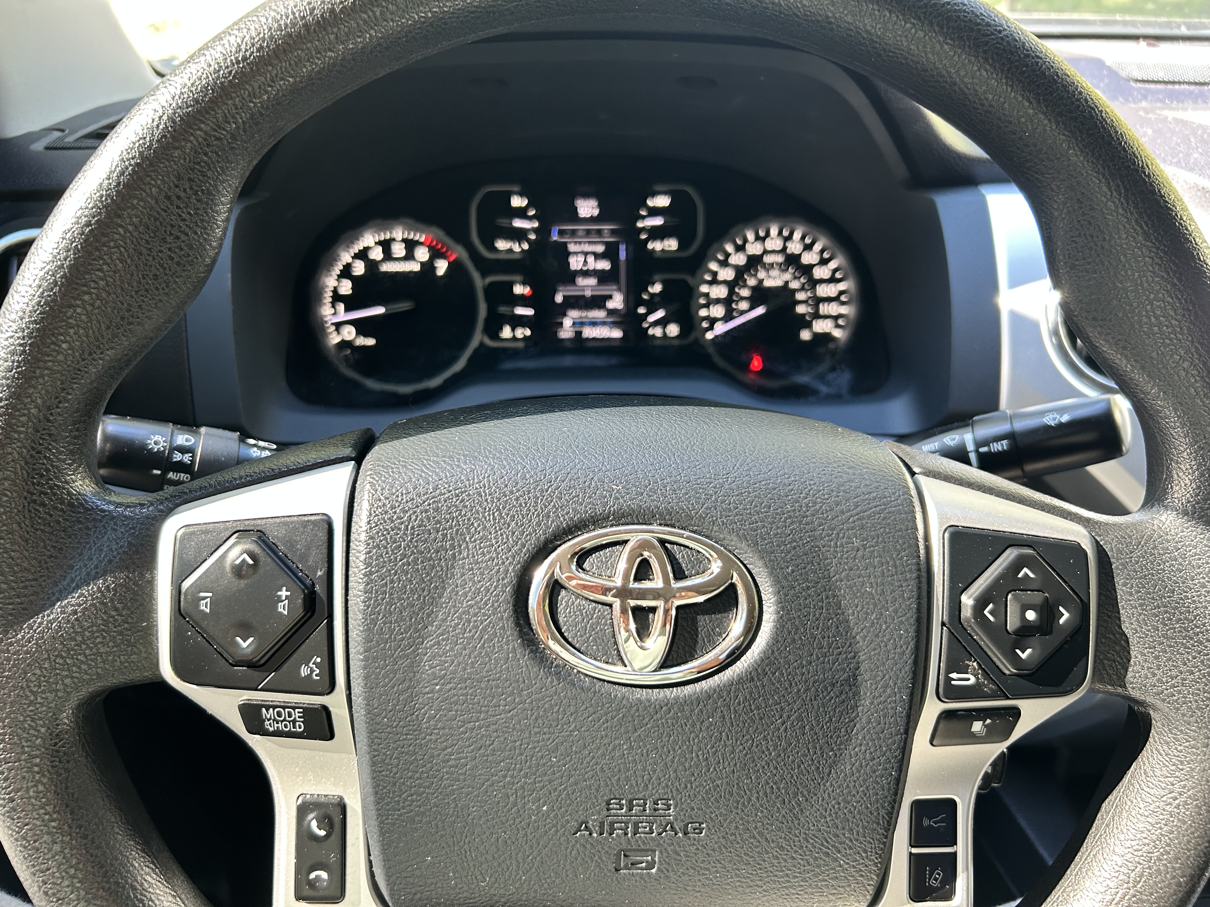 Used 2020 Toyota Tundra SR5 w/ SR5 Upgrade Package AWD/4WD image 9