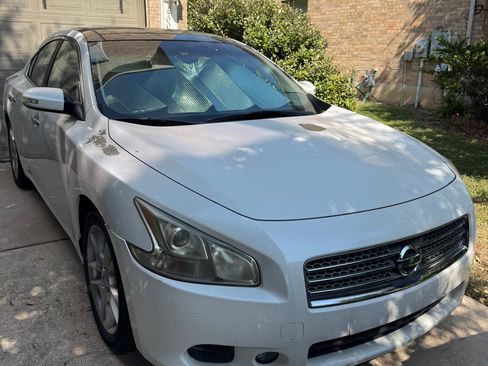 Used 2010 Nissan Maxima 3.5 SV w/ Premium Pkg FWD image 2