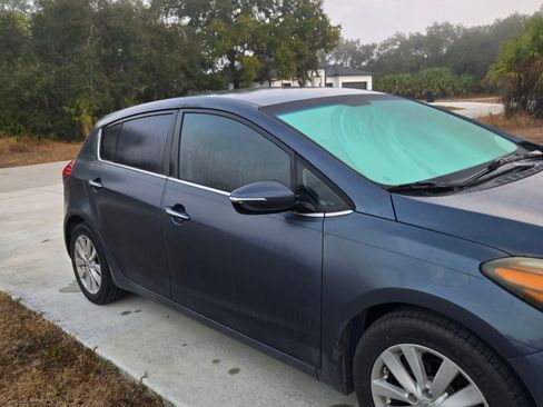 Used 2014 Kia Forte EX image 2