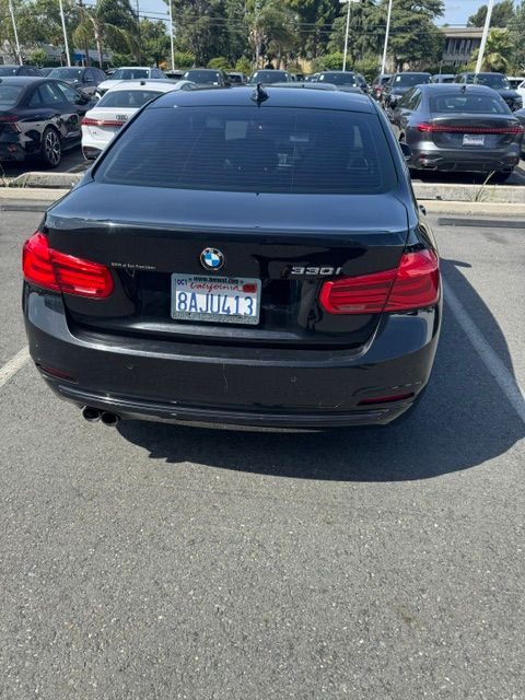 Used 2017 BMW 330i Sedan RWD image 2