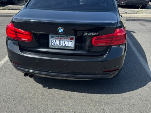 Used 2017 BMW 330i Sedan RWD image 2