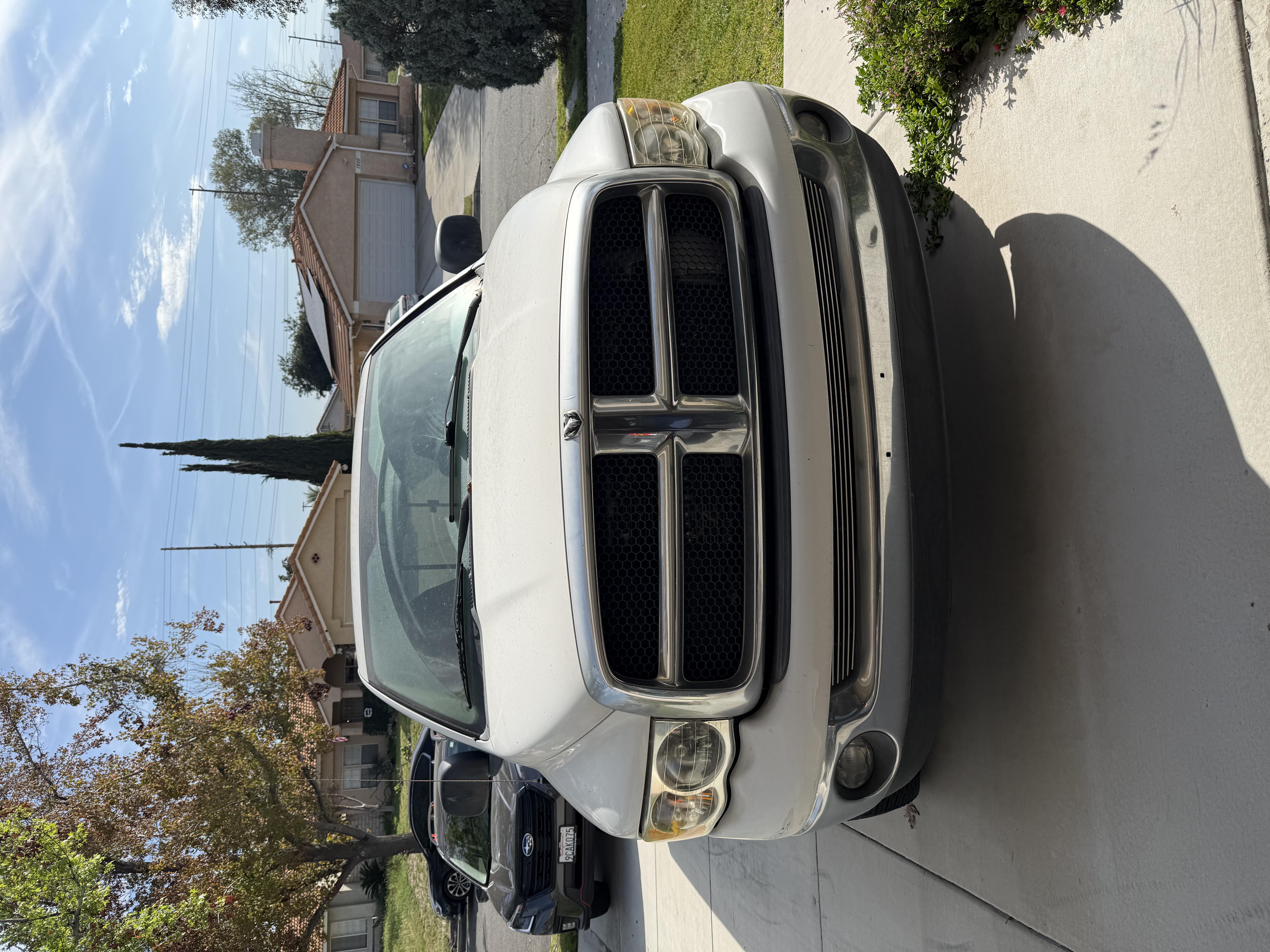Used 2004 Dodge Ram 2500 Truck SLT w/ Trailer Tow Group RWD image 2