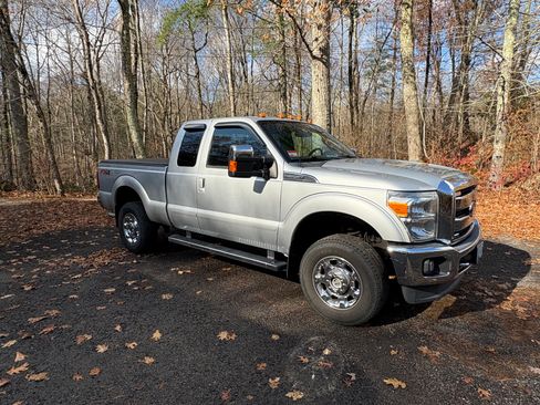 Used 2012 Ford F350 Lariat w/ Chrome Pkg image 1