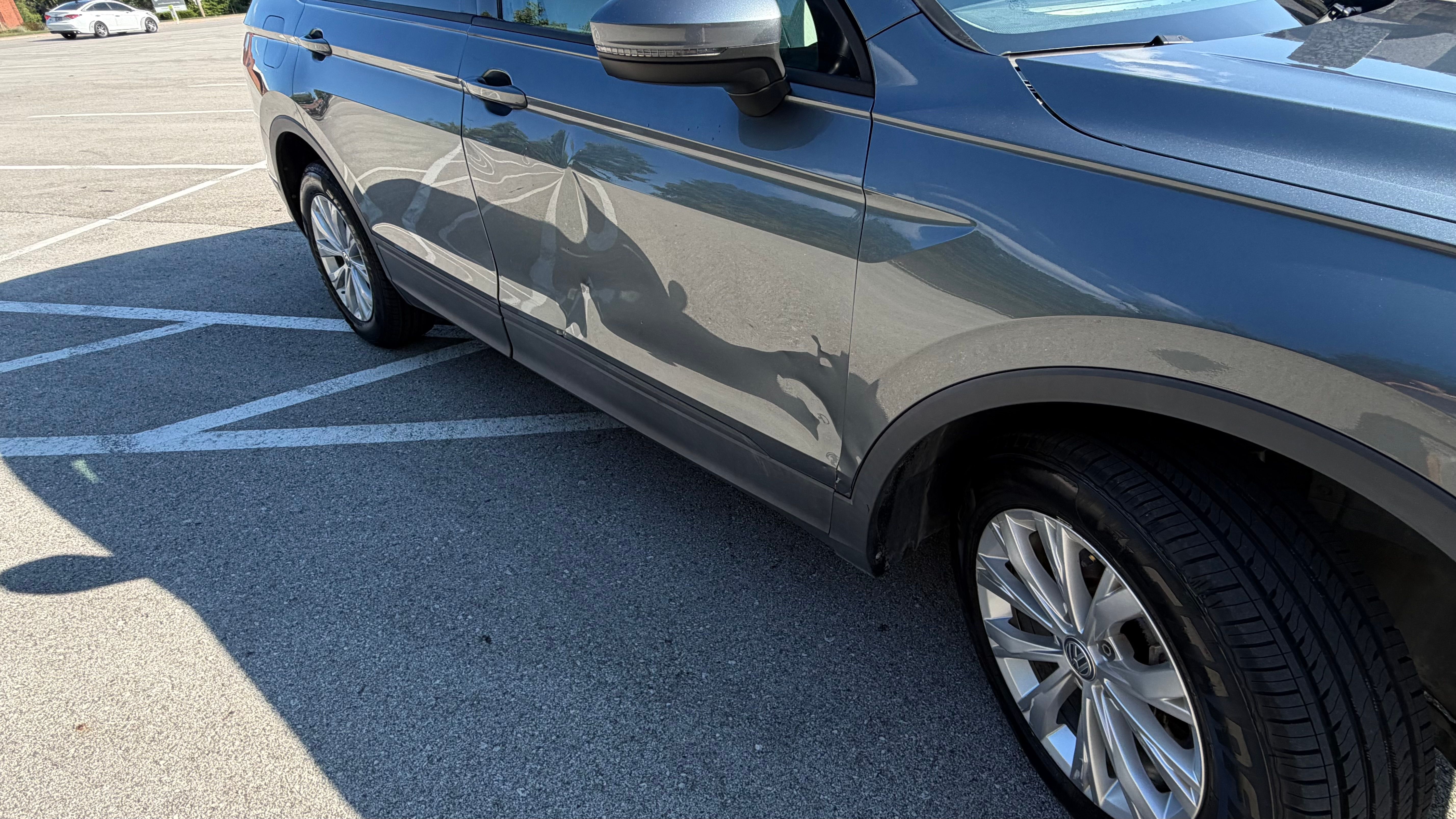 Used 2020 Volkswagen Tiguan S FWD image 13