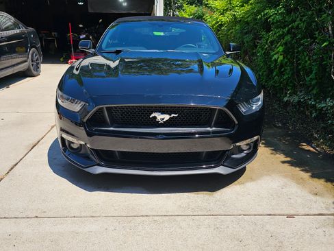 Used 2015 Ford Mustang GT Premium RWD image 1