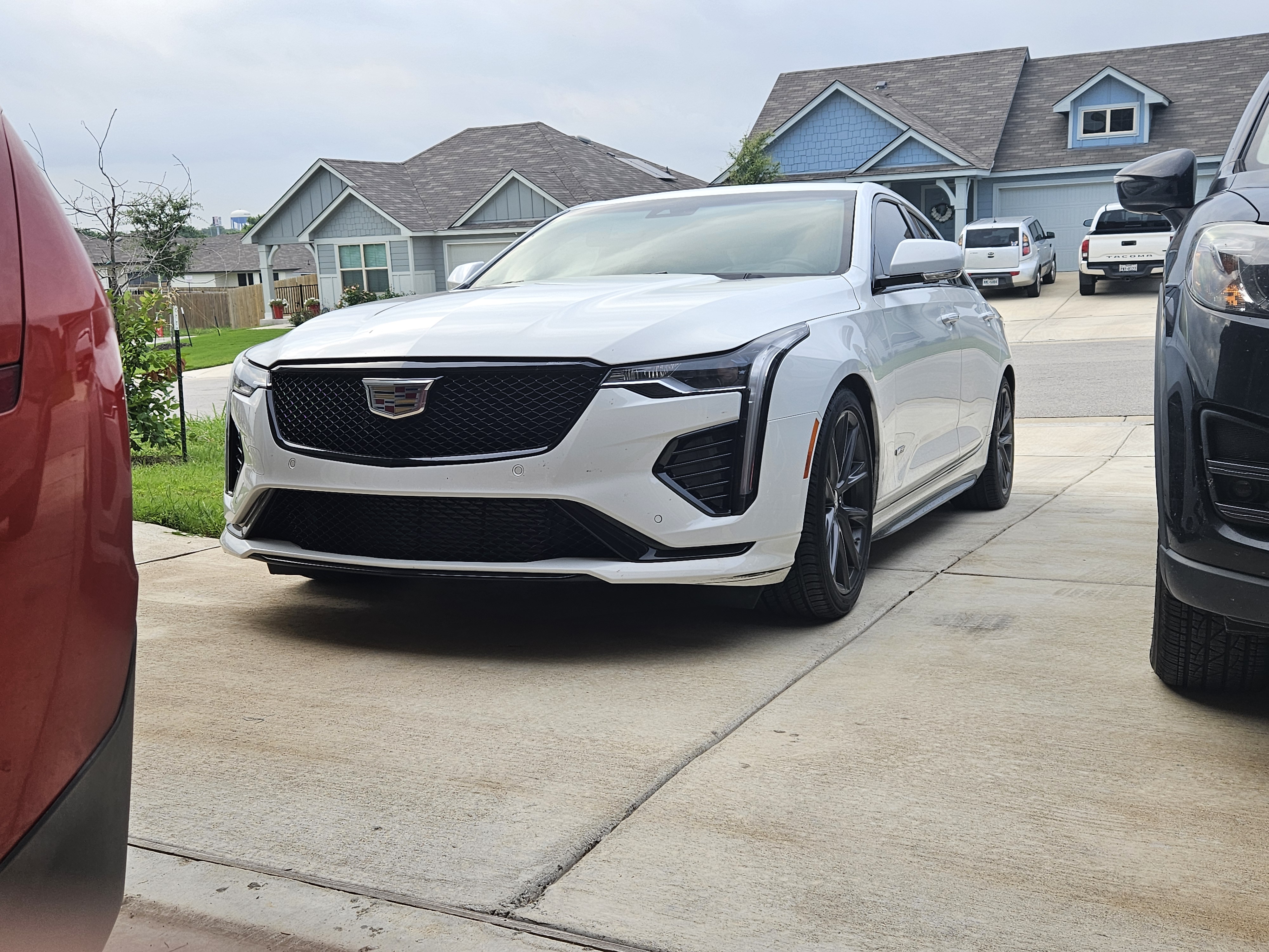 Used 2024 Cadillac CT4 V w/ Technology Package RWD image 1