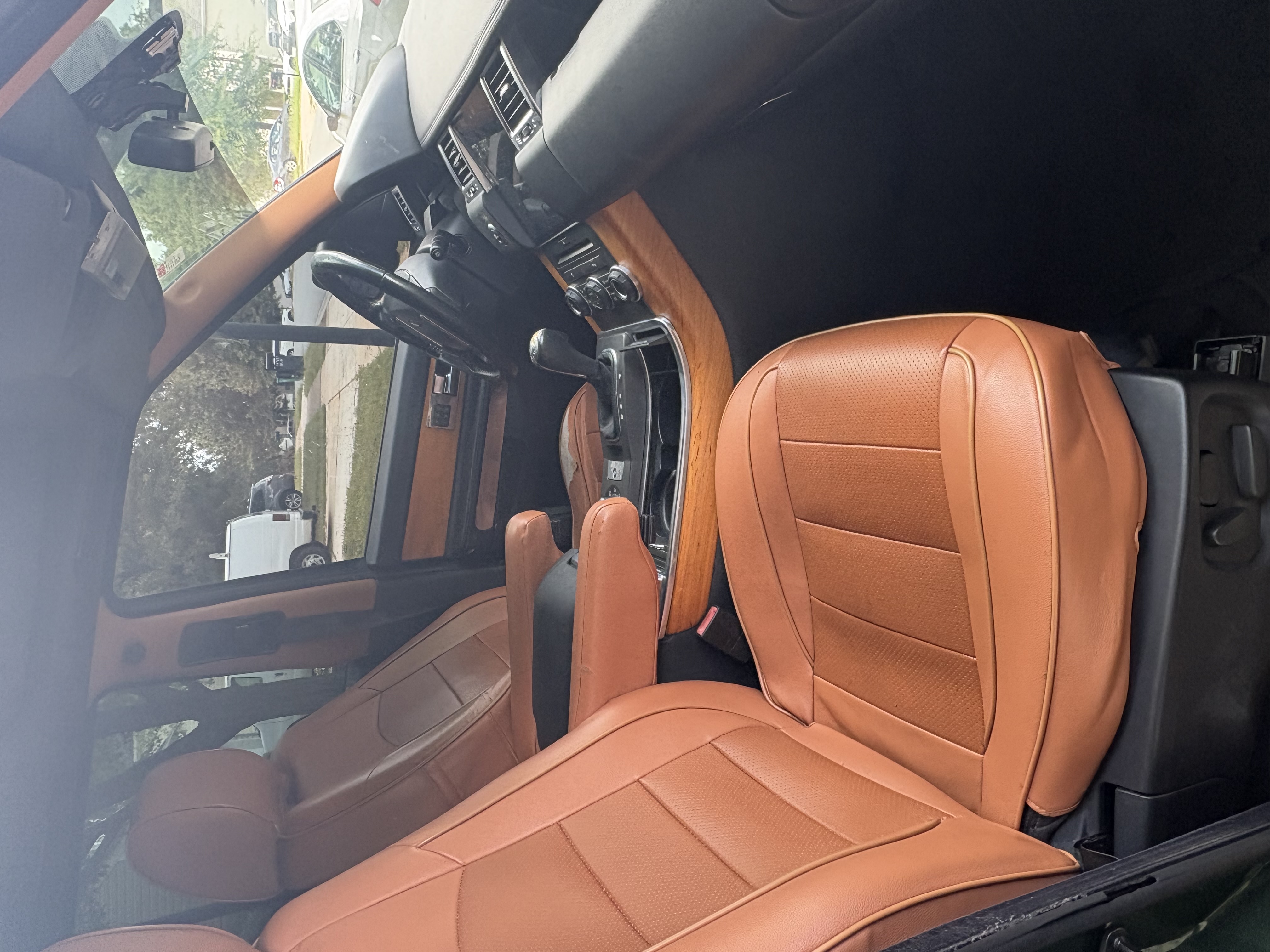 Used 2011 Land Rover Range Rover Sport HSE AWD/4WD image 5