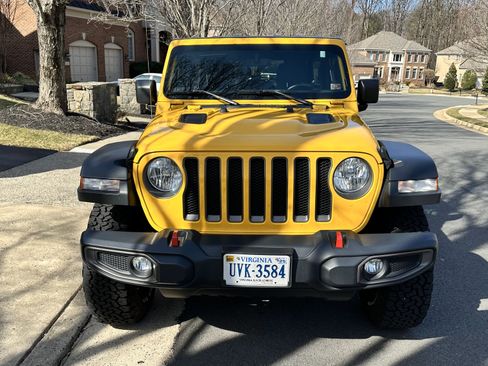 Used 2018 Jeep Wrangler Unlimited Rubicon image 2