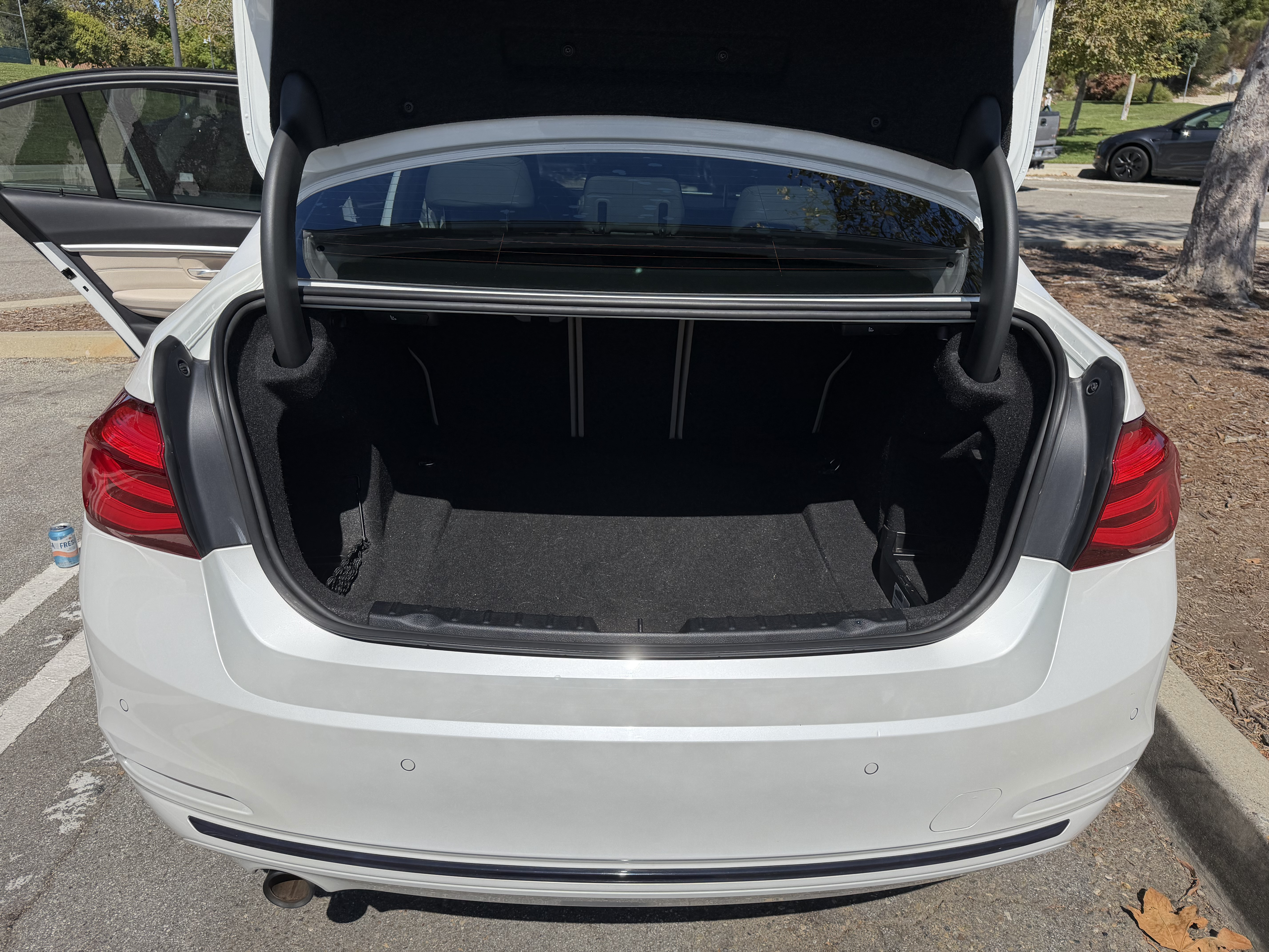 Used 2018 BMW 328d Sedan RWD image 10