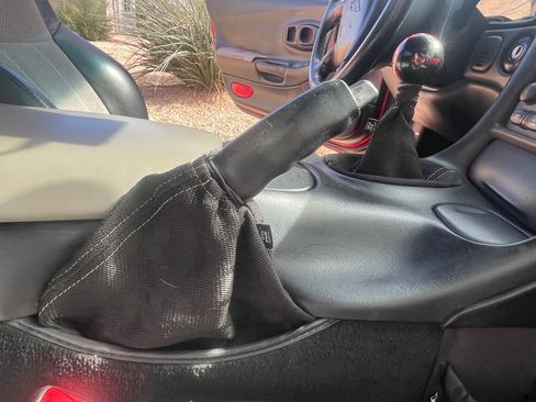 Used 2004 Chevrolet Corvette Z06 w/ Memory Package image 9