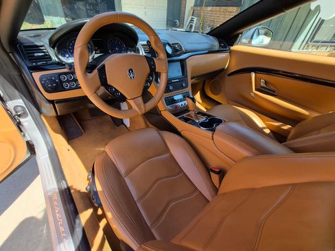 Used 2017 Maserati GranTurismo Convertible image 10