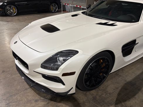 Used 2014 Mercedes-Benz SLS AMG Black Series image 2