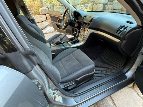 Used 2008 Subaru Outback 2.5i image 10