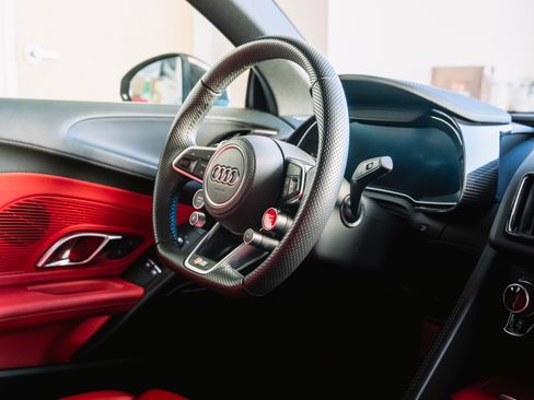 Used 2023 Audi R8 V10 performance image 16