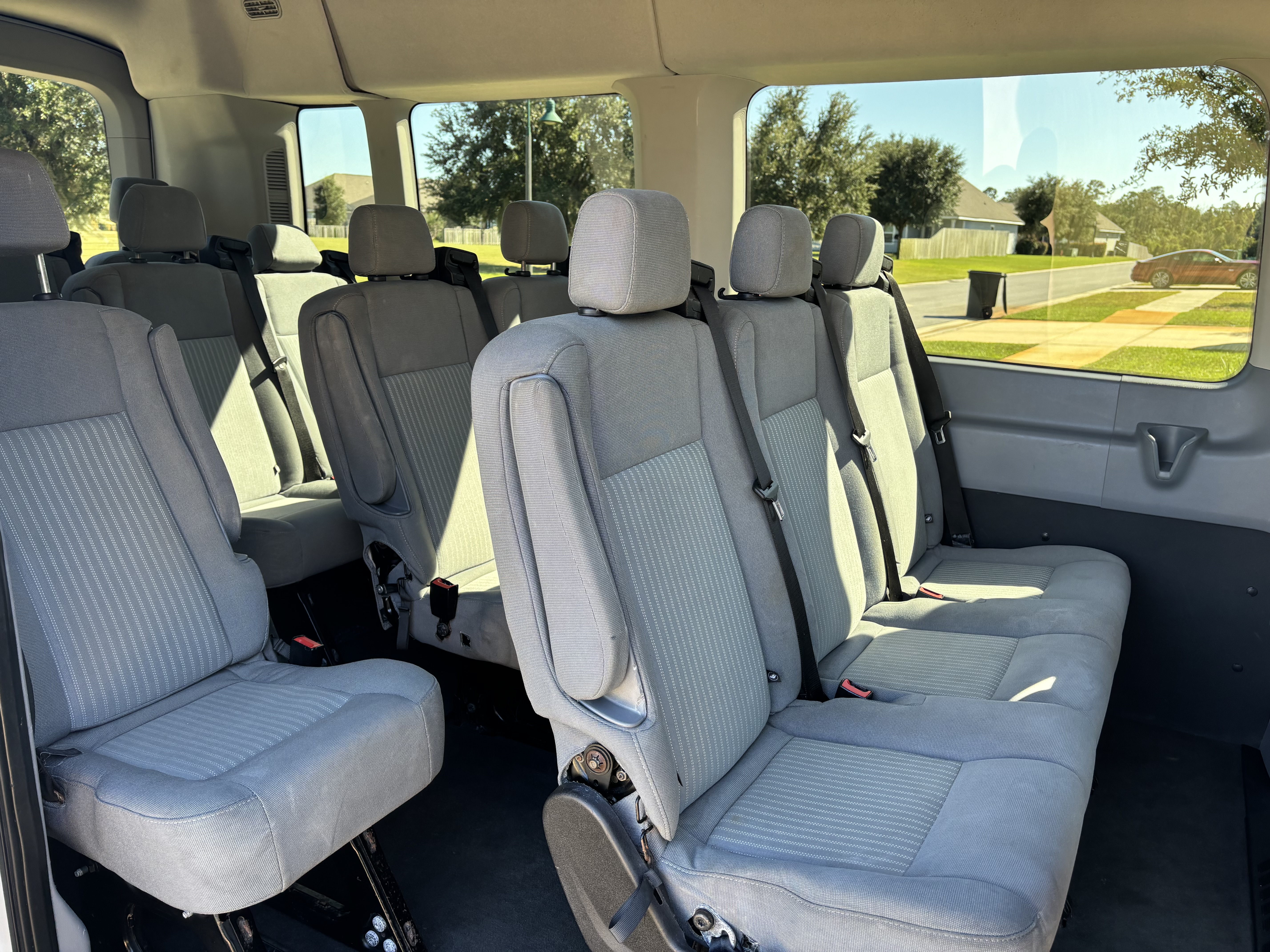 Used 2015 Ford Transit 350 XLT RWD image 8