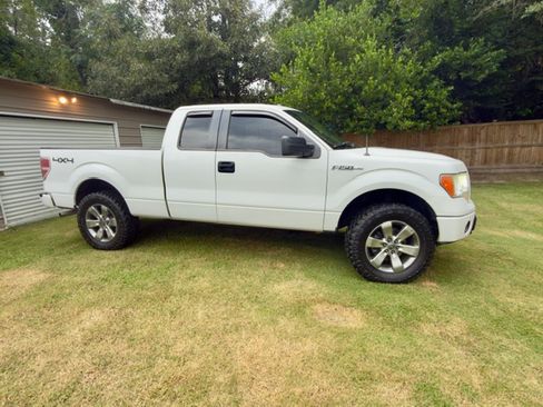 Used 2014 Ford F150 STX w/ Equipment Group 201A Mid AWD/4WD image 2