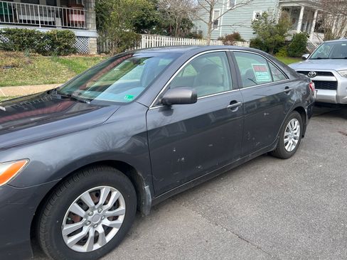 Used 2007 Toyota Camry LE image 2